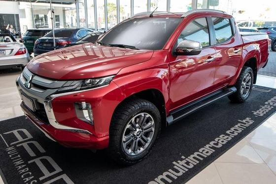 MITSUBISHI L200 TRITON 2.4 16V TURBO DIESEL SPORT HPE-S CD 4P 4X4 AUTOMÁTICO MITSUBISHI L200 TRITON 2.4 16V TURBO DIESEL SPORT HPE-S CD 4P 4X4 AUTOMÁTICO